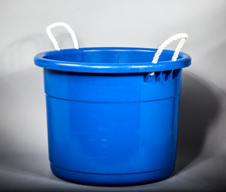 toy tub with rope handles